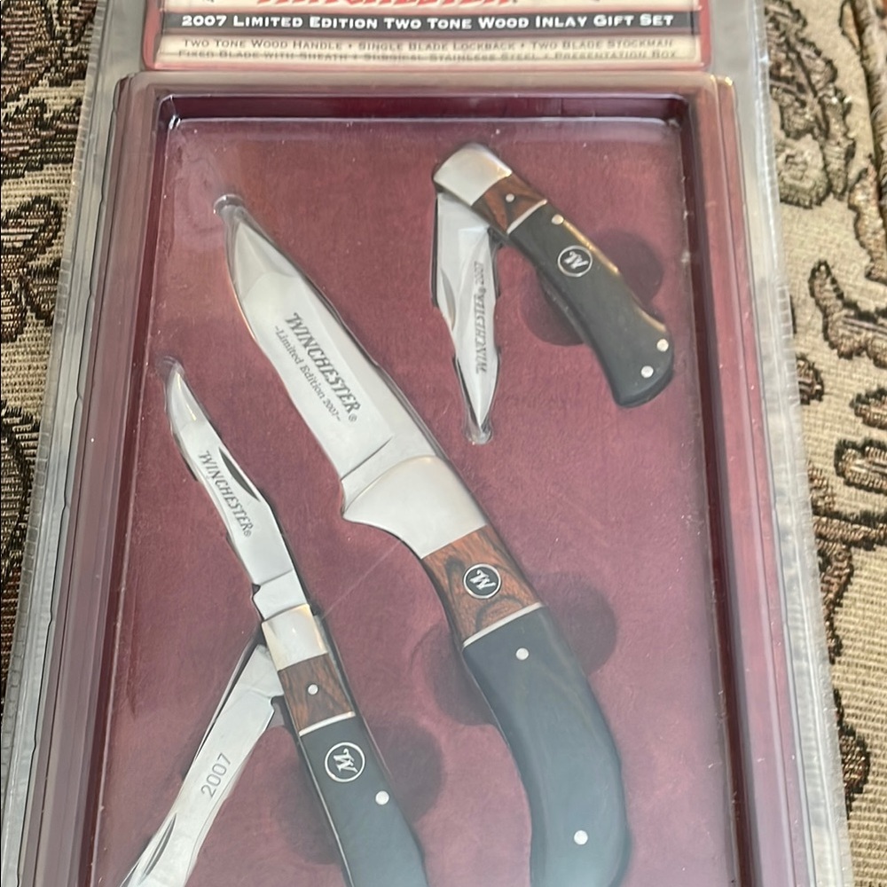 Two-Tone Knife Set - Black and Brown